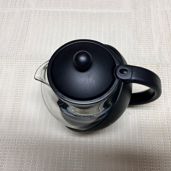 Service Ideas Glass Lined Tea Ball with Removable Basket - Picture 5 of 9